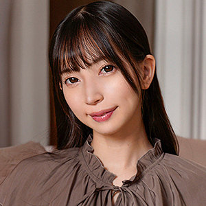 ことねさん 17｜低身長貧乳×黒髪ロングの素人動画【bini540】