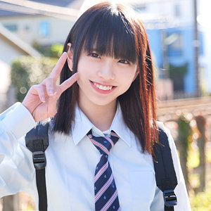 こはるちゃん｜黒髪美少女×制服パンストの素人動画【skho116】