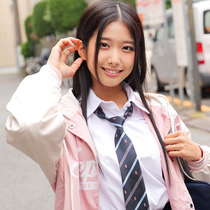ななちゃん｜笑顔がかわいい新体操部女子の制服素人動画【skho166】